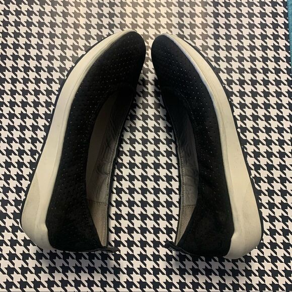 Naturalizer Philippe slip on sneaker 9.5, black with white soles - Picture 6 of 8